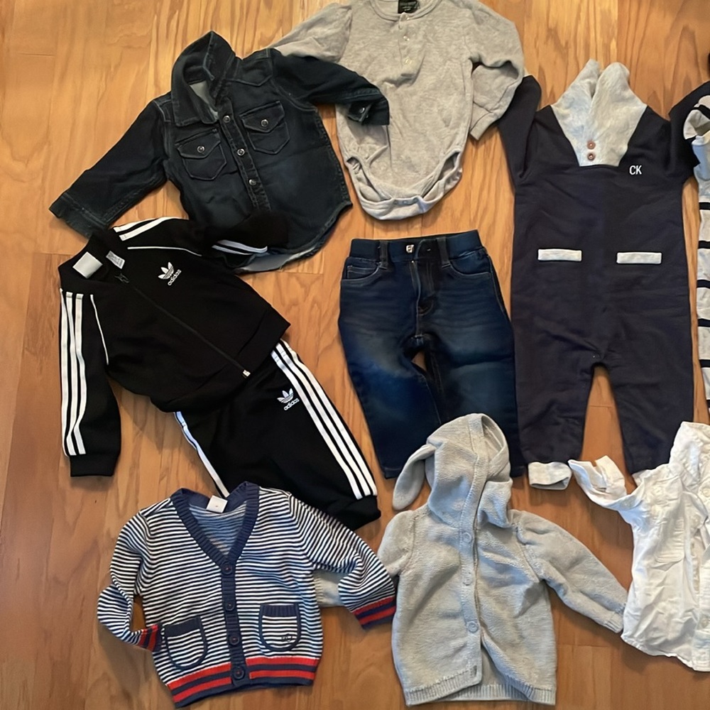 Bundle of baby boy name brand like new 3-12 months clothing: sweaters, jeans, - Picture 3 of 16